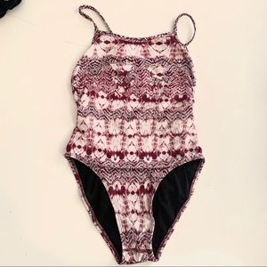 RHYS FIXED BACK JOLYN